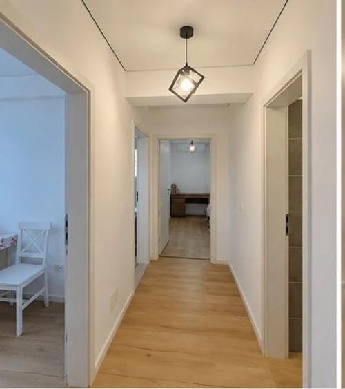 Apartament cu 2 camere decomandat în Vișani