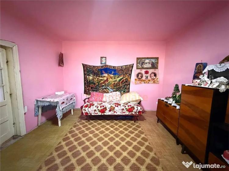 Casă cu 3 camere cu Teren 990 Mp în Tărian