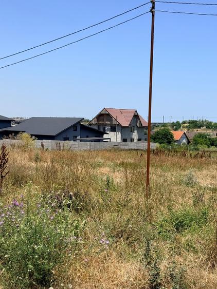 Teren Construcții intravilan de 400 mp, în Agigea