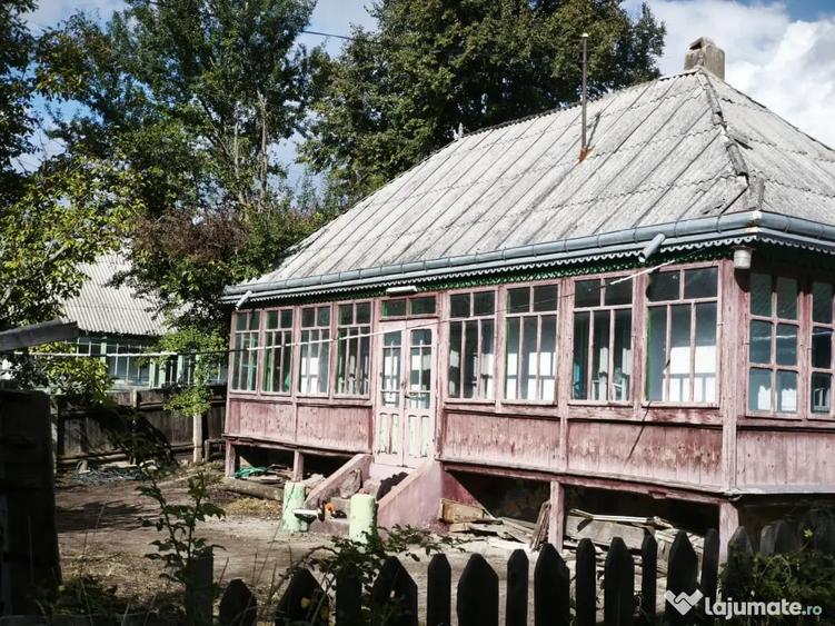 Casă cu 3 camere în Huși
