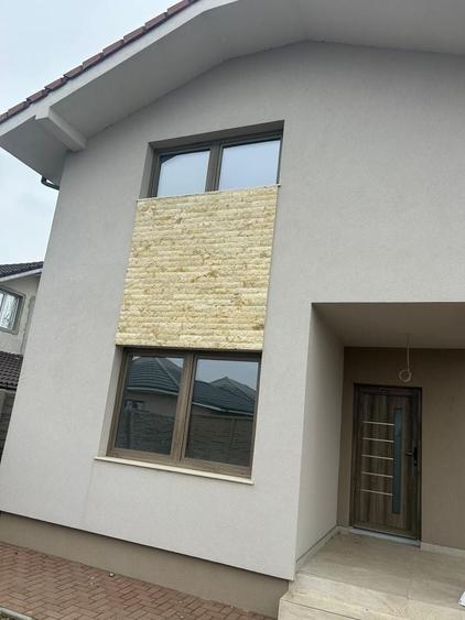 Casă individuală cu 6 camere decomandat cu Canalizare în Girocului