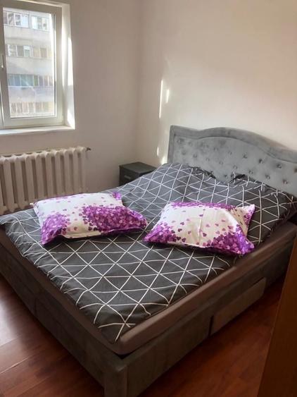Apartament cu 2 camere decomandat în Far