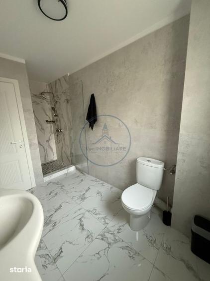 Casă cu 4 camere cu Teren 1500 Mp în Viișoara