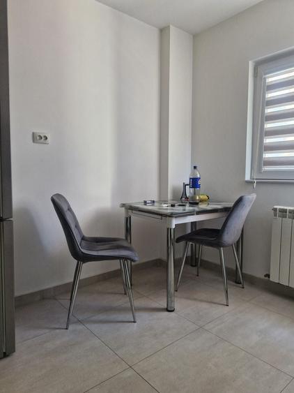 Apartament cu 2 camere semidecomandat, mobilat în Moșilor