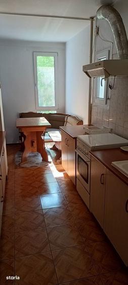 Apartament cu 2 camere decomandat în Titan