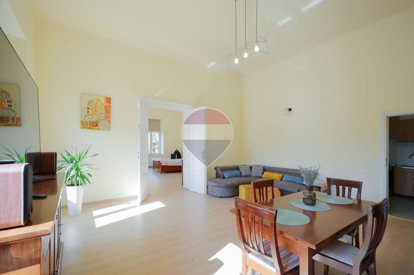 Apartament cu 2 camere semidecomandat în Ultracentral
