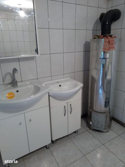 Casă cu 2 camere cu Teren 656 Mp în Central
