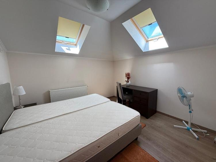 Apartament cu 3 camere în Cetate