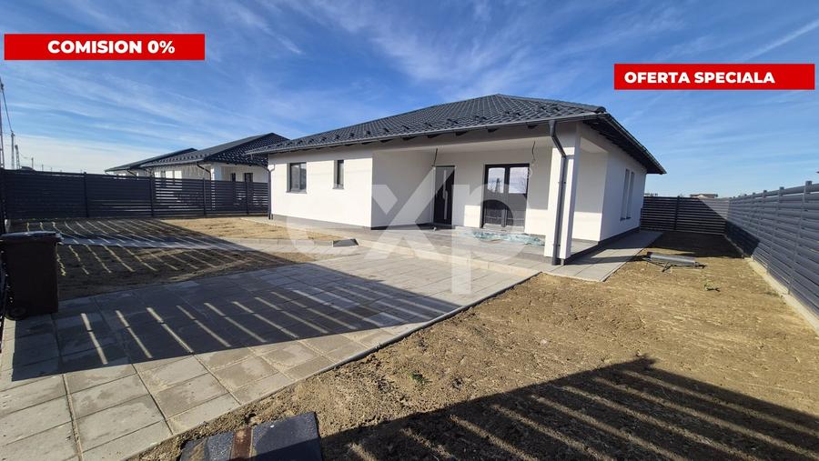 Casă individuală cu 4 camere cu Canalizare în Bradu