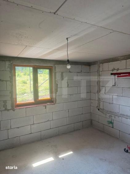 Casă cu 4 camere în Piatra