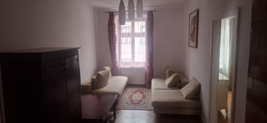 Apartament cu 2 camere nedecomandat, mobilat în Ultracentral