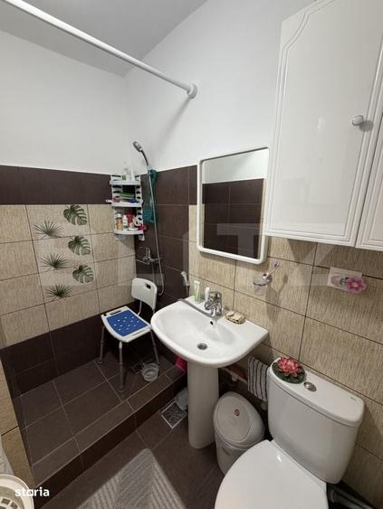 Apartament cu 2 camere semidecomandat în Micro 19