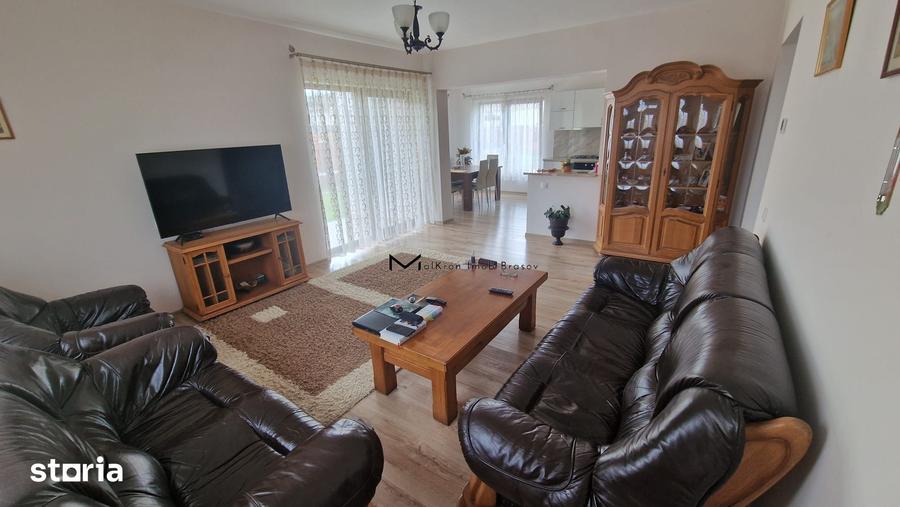 Casă cu 5 camere decomandat cu Teren 800 Mp în Central