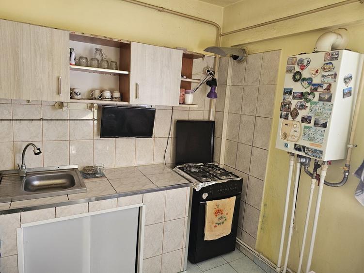 Apartament cu 2 camere semidecomandat în Zahana