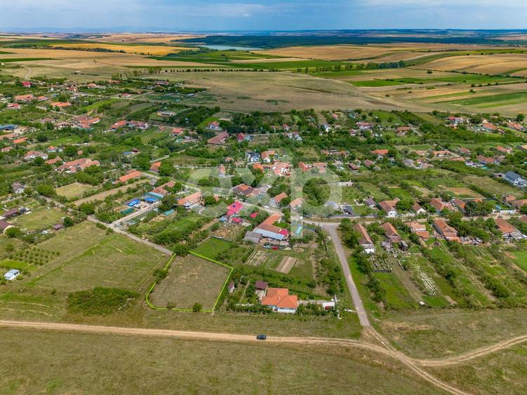 Teren Construcții intravilan de 1440 mp, în Murani