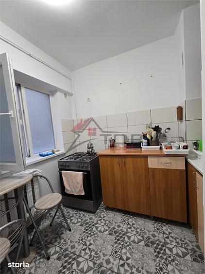 Apartament cu 2 camere semidecomandat în Dacia