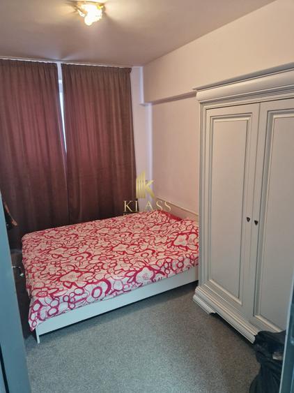 Apartament cu 3 camere decomandat, mobilat în Doamna Ghica