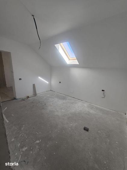 Casă cu 4 camere cu Teren 376 Mp în Curtea de Argeș