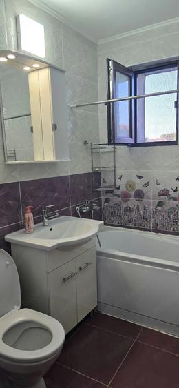 Apartament cu 2 camere semidecomandat în Micro 16