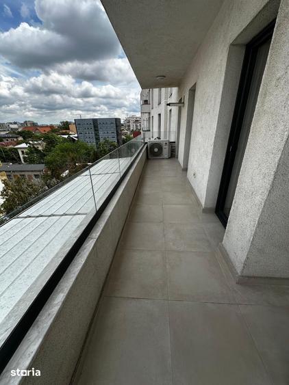 Apartament cu 4 camere decomandat în Centrul Civic