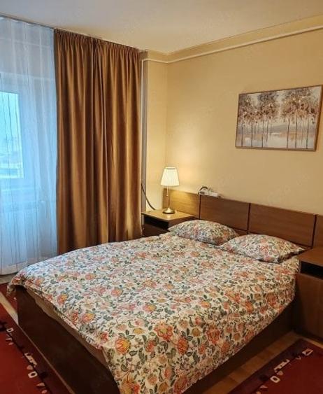 Apartament cu 2 camere semidecomandat, mobilat în Timpuri Noi