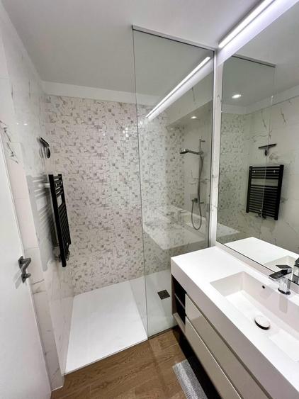 Apartament cu 4 camere decomandat în Floreasca