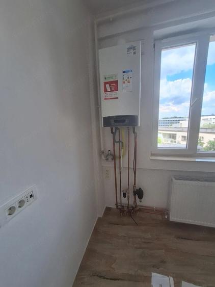 Apartament cu 3 camere decomandat în Medicină