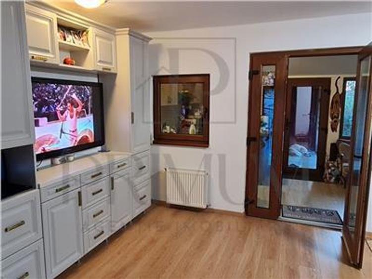 Duplex cu 3 camere cu Canalizare în Moșnița Nouă