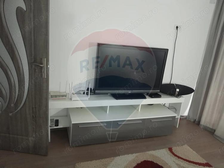 Casă cu 4 camere cu Teren 2500 Mp în Oeștii Pământeni