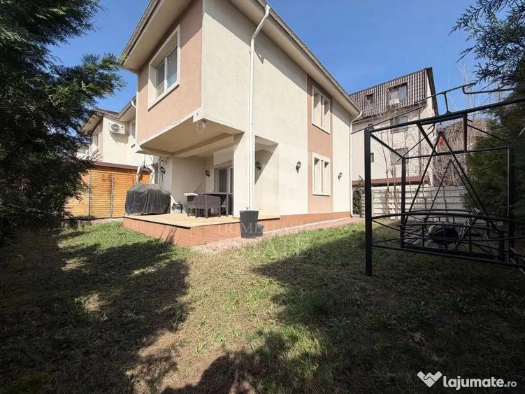 Casă cu 4 camere cu Teren 252 Mp în Dobroești