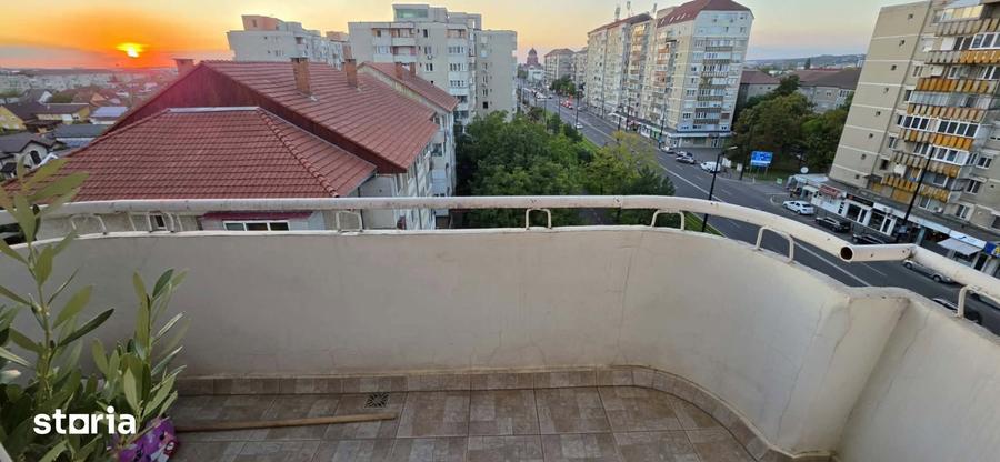 Apartament cu 3 camere în Nufărul