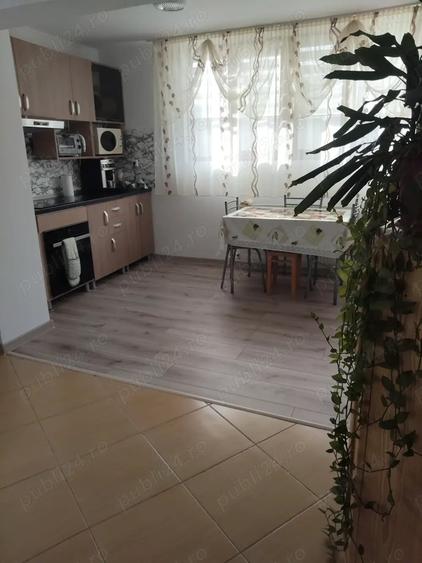Casă cu Teren 1054 Mp în Sud