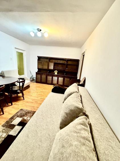 Apartament cu 2 camere semidecomandat în Gară