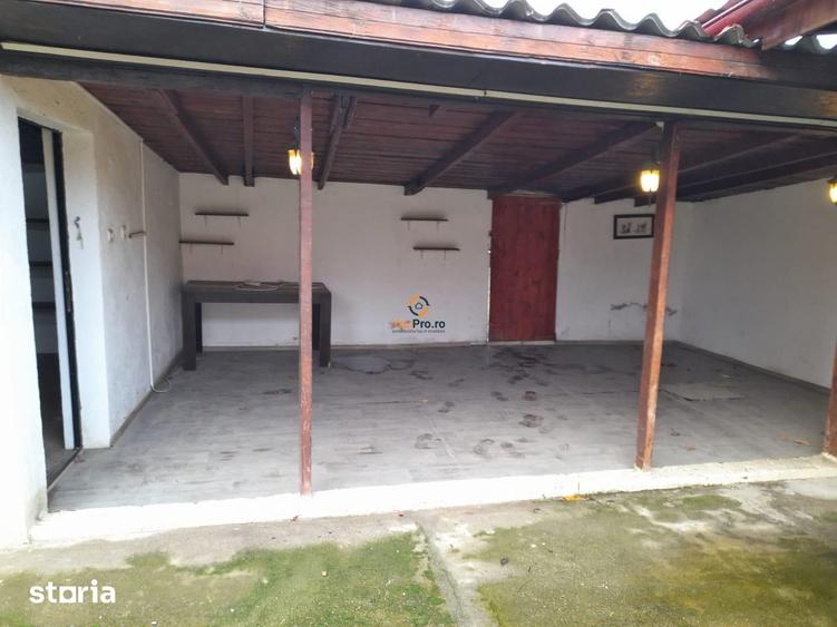 Casă cu 6 camere cu Teren 500 Mp în Ronaț