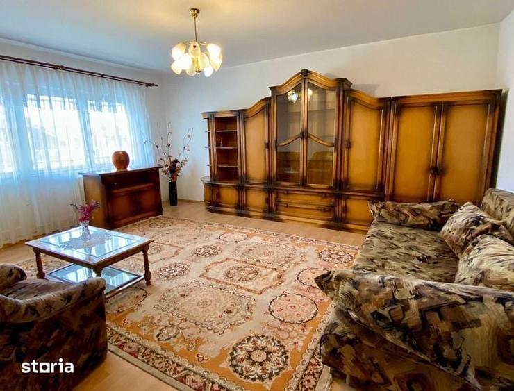 Apartament cu 3 camere decomandat în 9 Mai