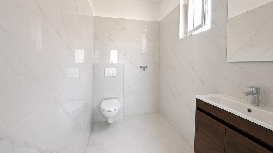 Apartament cu 3 camere semidecomandat în Bragadiru