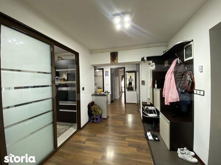 Apartament decomandat cu 3 camere, 2 balcoane, boxa, uscator. Etaj 3. - 8