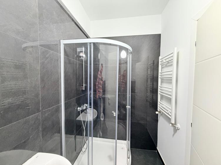 Garsonieră decomandată în Cug