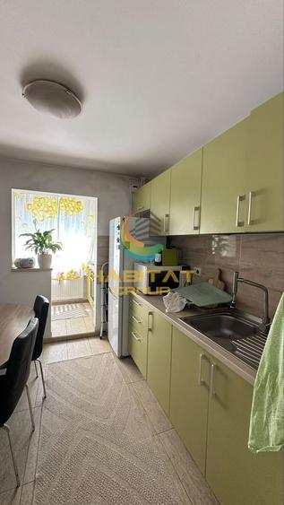 Apartament cu 3 camere semidecomandat în Olteniței