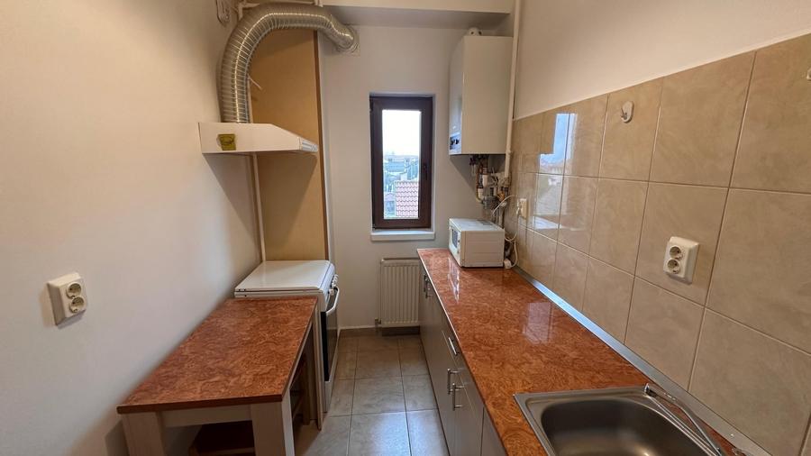 Apartament cu 2 camere decomandat, mobilat în Găvana