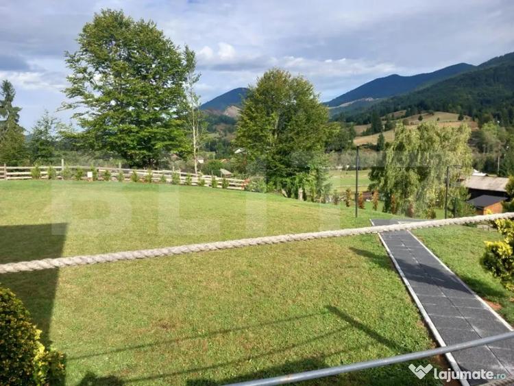Casă cu 4 camere cu Teren 3450 Mp în Central