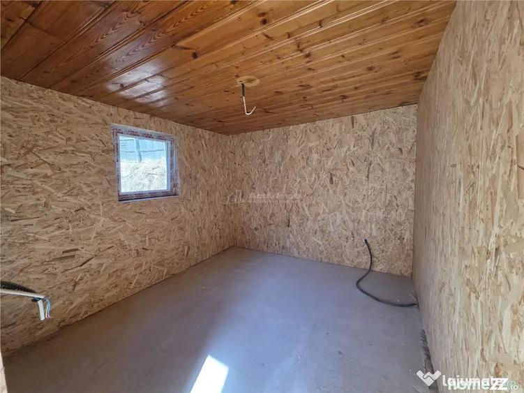 Casă cu 2 camere cu Teren 270 Mp în Săliște