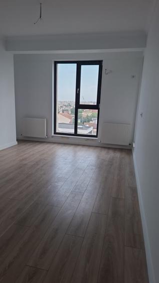 Institutul  de Marina- 3 camere decomandate, etaj 4 cu lift, - 7