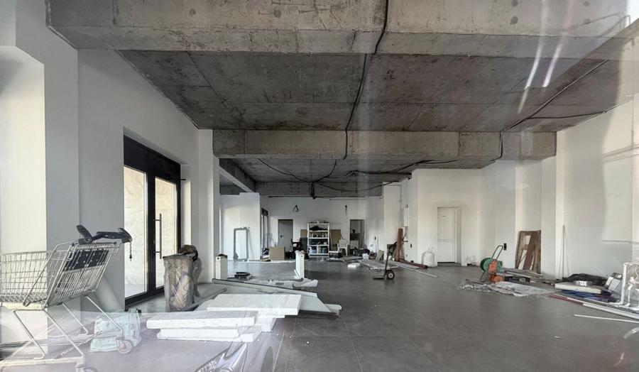 Spațiu comercial, de 136 mp, în Colentina