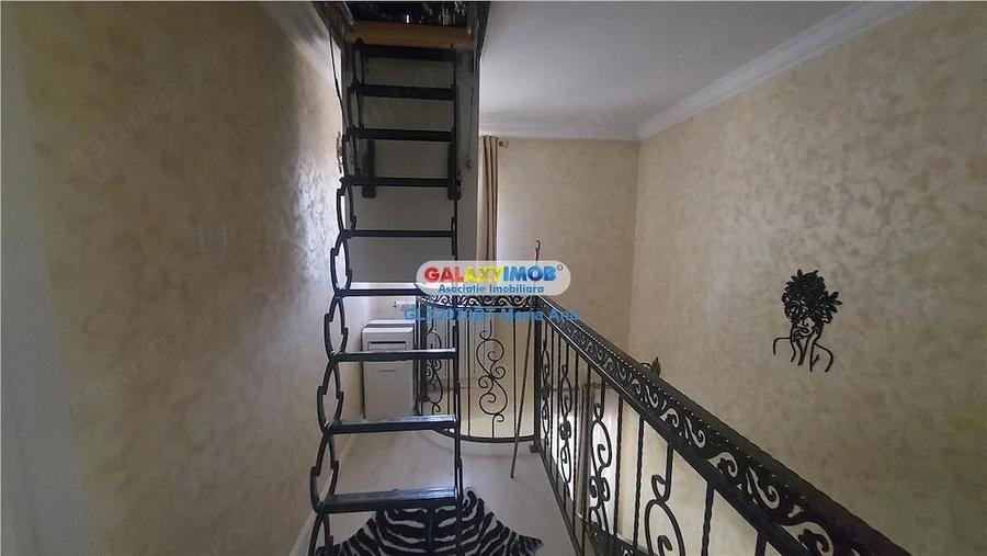 Casă cu Teren 2000 Mp în Central