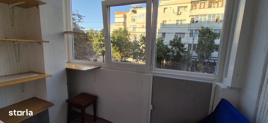 Apartament cu 3 camere în Tudor Vladimirescu