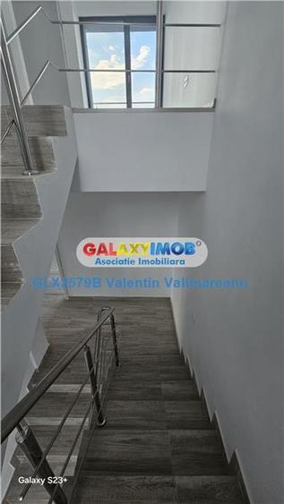 Casă cu 5 camere cu Teren 250 Mp în Periș