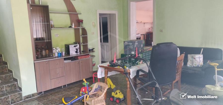 Casă individuală cu 5 camere cu Canalizare în Apahida