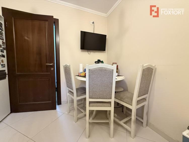 Apartament cu 4 camere semidecomandat, mobilat în Bucovina