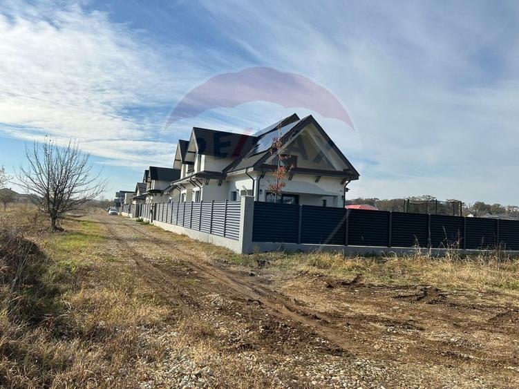 Teren Construcții intravilan de 1070 mp, în Corbeanca